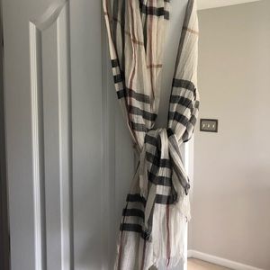 Burberry scarf